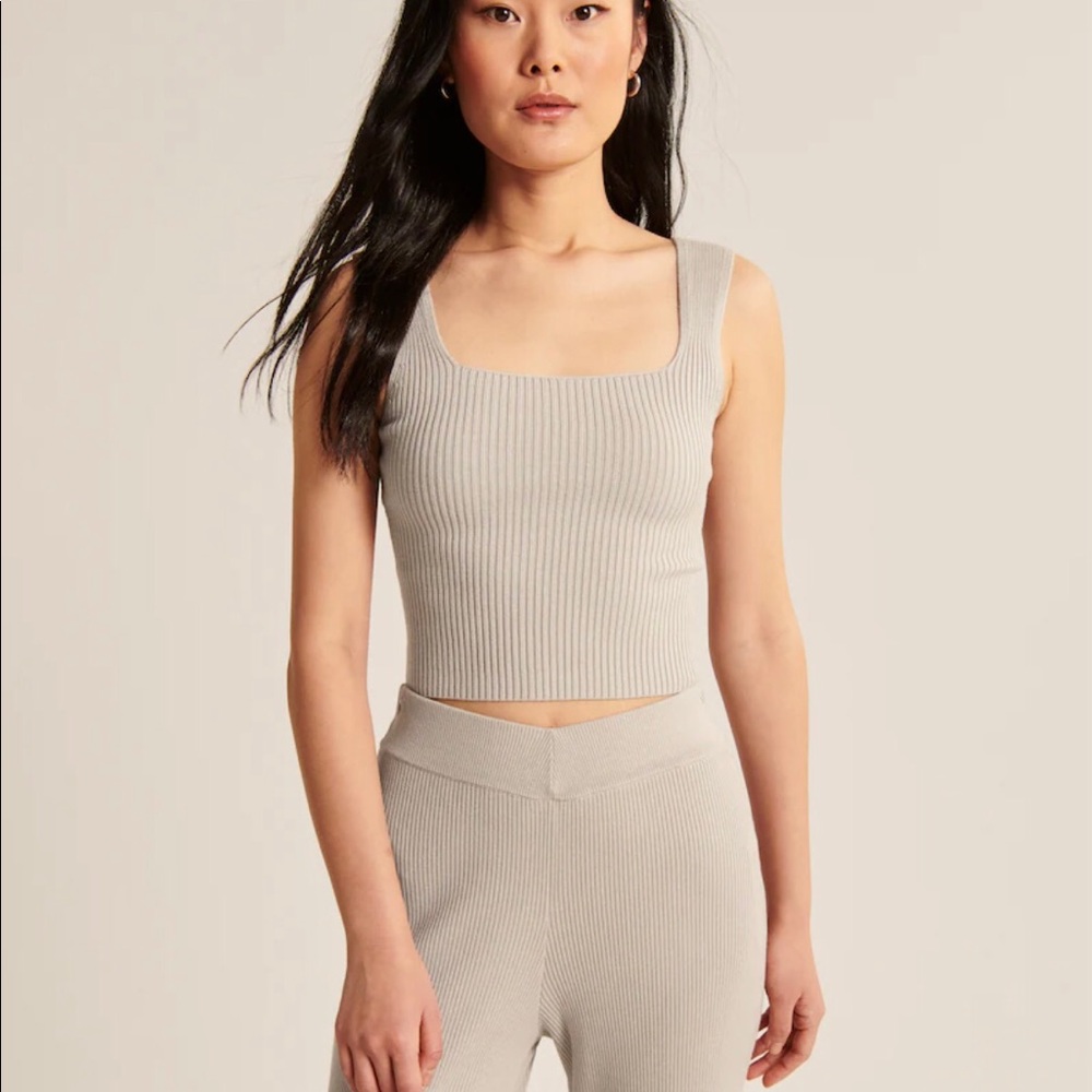 Abercrombie Women's elevated Ribbed Squareneck Tank in green